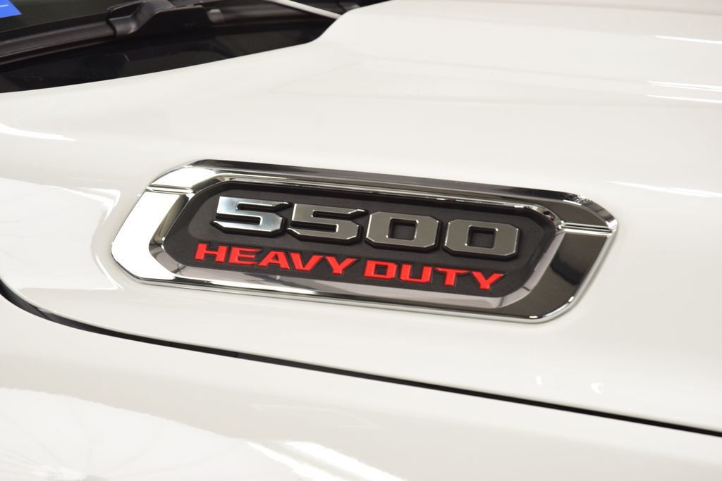 2025 Ram 5500 Chassis Cab 5500 CREW 4X4 * CUMMINS * NEW PJ'S CONCRETE BODY  - 22988804 - 7