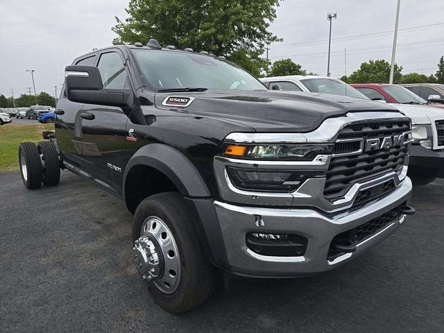 2025 Ram 5500 Chassis Cab Big Horn 4x4 Crew Cab 60" CA 173.4" WB - 22912511 - 2