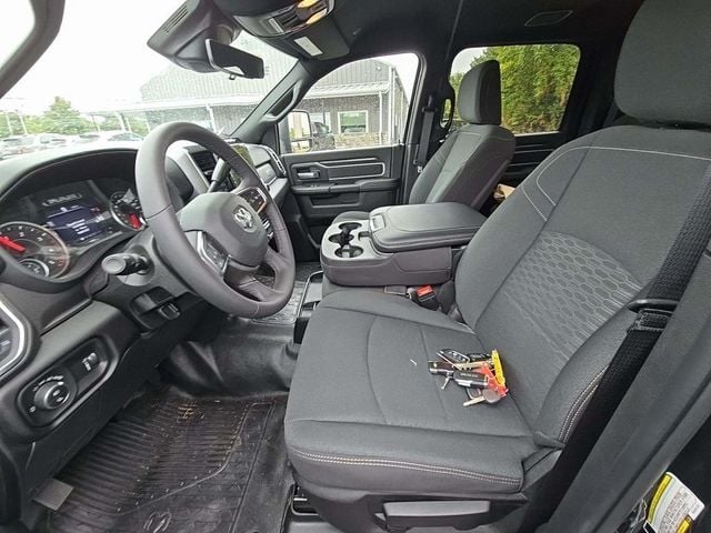 2025 Ram 5500 Chassis Cab Big Horn 4x4 Crew Cab 60" CA 173.4" WB - 22912511 - 3