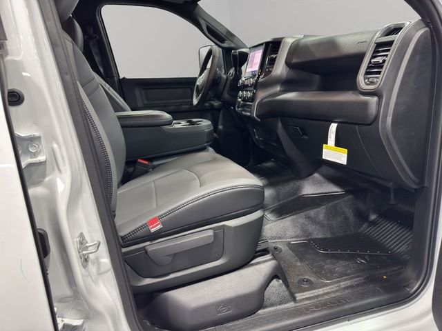 2025 Ram 5500 Chassis Cab Tradesman 4x4 Crew Cab 84" CA 197.4" WB - 22981962 - 3
