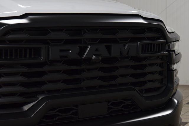 2025 Ram 5500 Tradesman photo 3