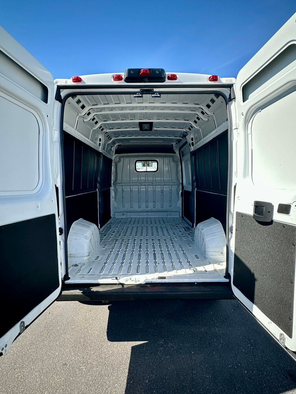 2025 Ram ProMaster 2500 photo 11