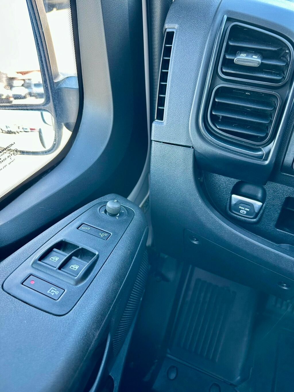 2025 Ram ProMaster 2500 photo 14