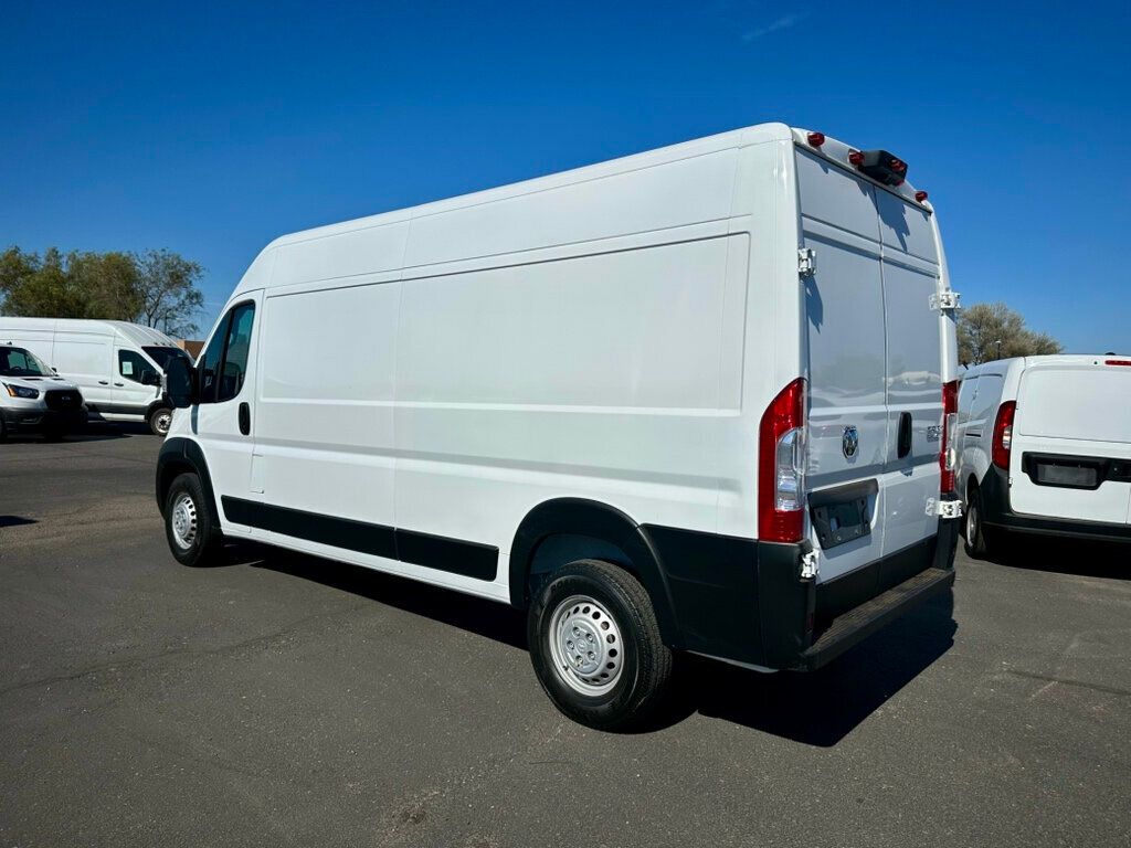 2025 Ram ProMaster 2500 photo 2
