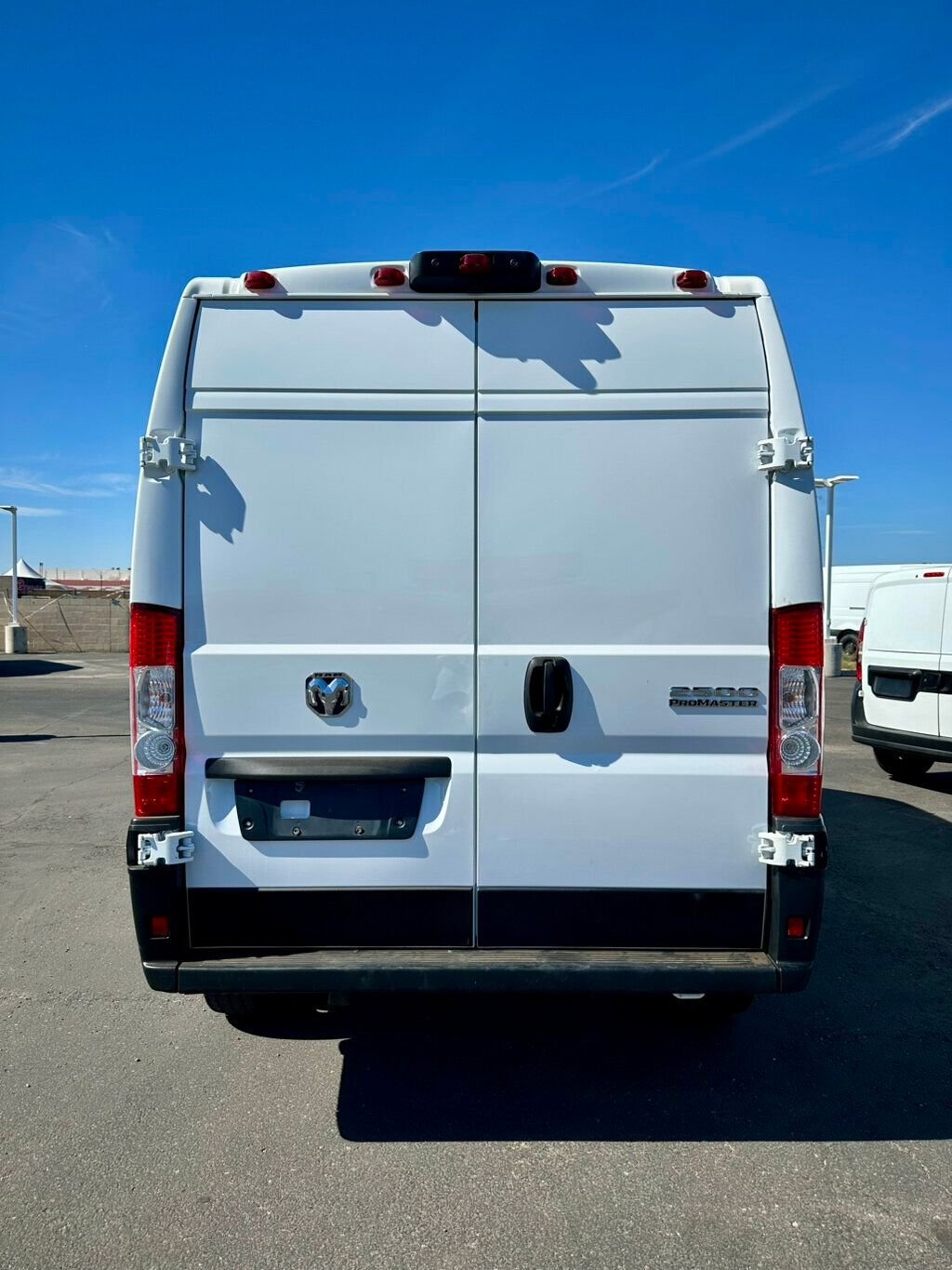 2025 Ram ProMaster 2500 photo 3