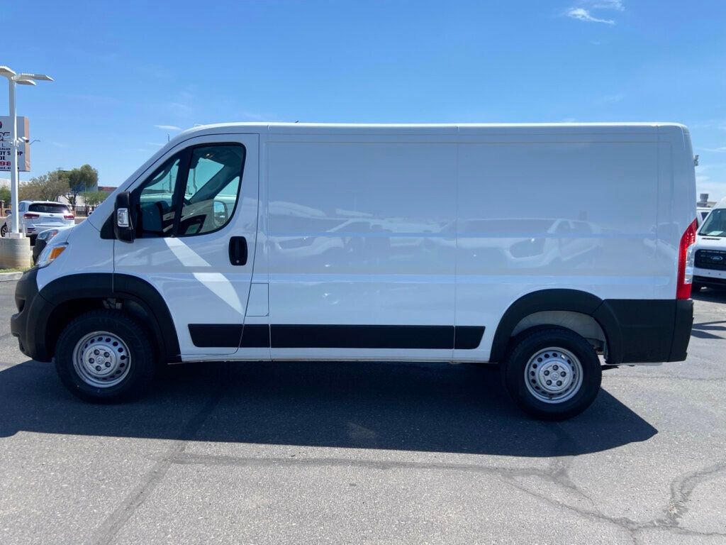 2025 Ram ProMaster 2500 photo 2