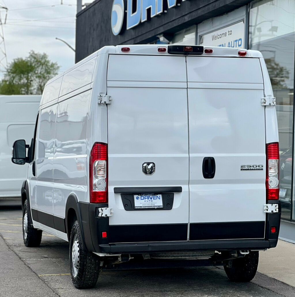 2025 Ram ProMaster Cargo Van 2500 HIGH - 23023773 - 29