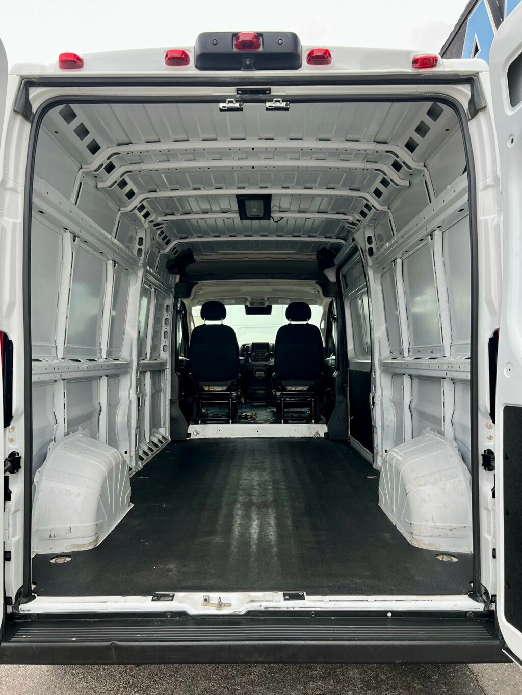 2025 Ram ProMaster Cargo Van 2500 HIGH - 23023773 - 6