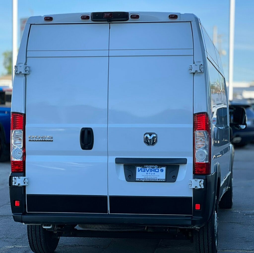 2025 Ram ProMaster Cargo Van 2500 HIGH - 23023774 - 32