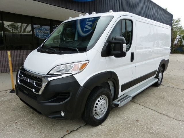 2025 Ram ProMaster Cargo Van 3.6L V6 GAS*2500*TRADESMAN*LOW ROOF*136" WB*BULKHEAD*13K MILES! - 23010113 - 1