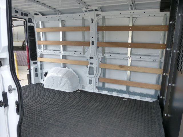 2025 Ram ProMaster Cargo Van 3.6L V6 GAS*2500*TRADESMAN*LOW ROOF*136" WB*BULKHEAD*13K MILES! - 23010113 - 19