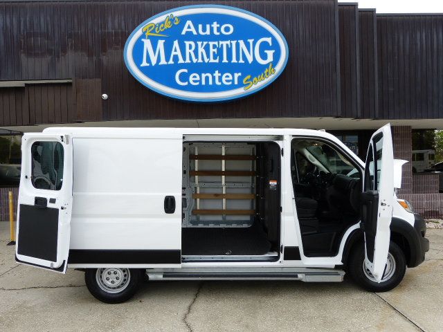 2025 Ram ProMaster Cargo Van 3.6L V6 GAS*2500*TRADESMAN*LOW ROOF*136" WB*BULKHEAD*13K MILES! - 23010113 - 22