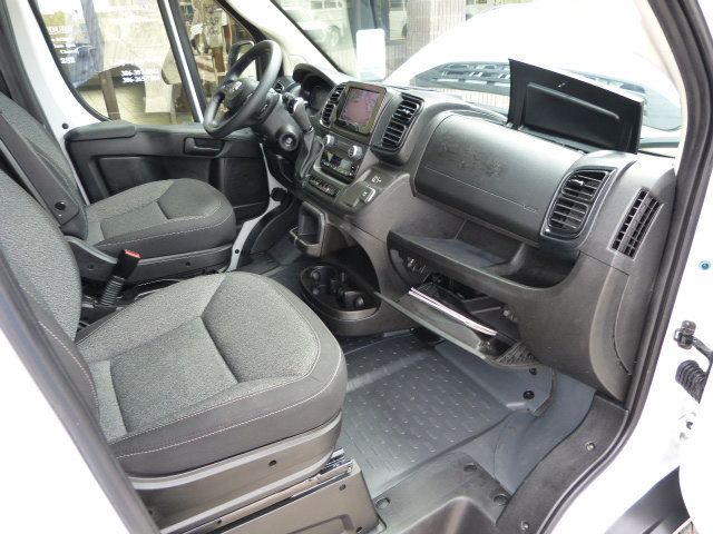 2025 Ram ProMaster Cargo Van 3.6L V6 GAS*2500*TRADESMAN*LOW ROOF*136" WB*BULKHEAD*13K MILES! - 23010113 - 25
