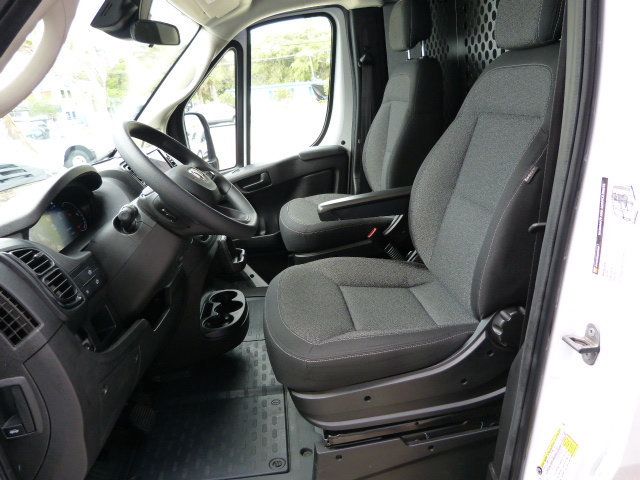 2025 Ram ProMaster Cargo Van 3.6L V6 GAS*2500*TRADESMAN*LOW ROOF*136" WB*BULKHEAD*13K MILES! - 23010113 - 27