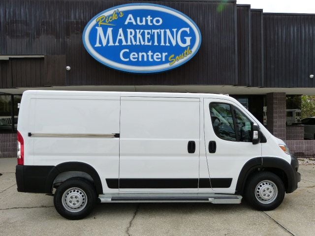 2025 Ram ProMaster Cargo Van 3.6L V6 GAS*2500*TRADESMAN*LOW ROOF*136" WB*BULKHEAD*13K MILES! - 23010113 - 3
