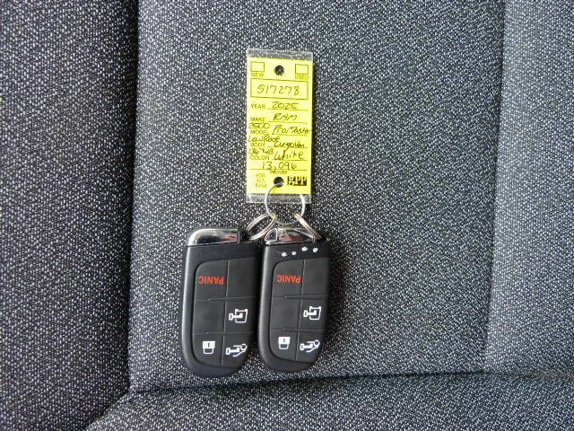 2025 Ram ProMaster Cargo Van 3.6L V6 GAS*2500*TRADESMAN*LOW ROOF*136" WB*BULKHEAD*13K MILES! - 23010113 - 40
