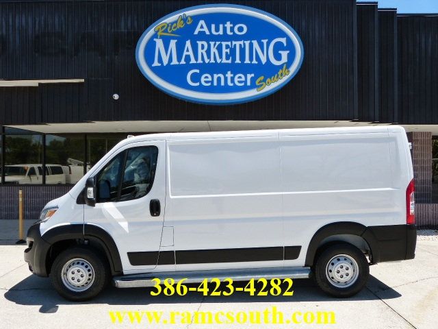 2025 Ram ProMaster Cargo Van 3.6L V6 GAS*2500*TRADESMAN*LOW ROOF*136" WB*BULKHEAD*18K MILES! - 23014823 | Video 1
