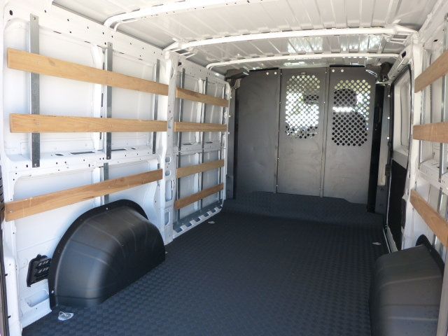 2025 Ram ProMaster Cargo Van 3.6L V6 GAS*2500*TRADESMAN*LOW ROOF*136" WB*BULKHEAD*18K MILES! - 23014823 - 18