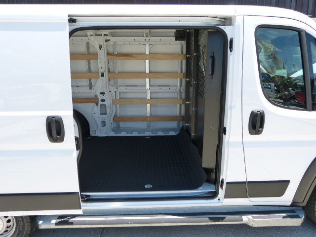 2025 Ram ProMaster Cargo Van 3.6L V6 GAS*2500*TRADESMAN*LOW ROOF*136" WB*BULKHEAD*18K MILES! - 23014823 - 21
