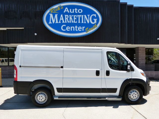 2025 Ram ProMaster Cargo Van 3.6L V6 GAS*2500*TRADESMAN*LOW ROOF*136" WB*BULKHEAD*18K MILES! - 23014823 - 3