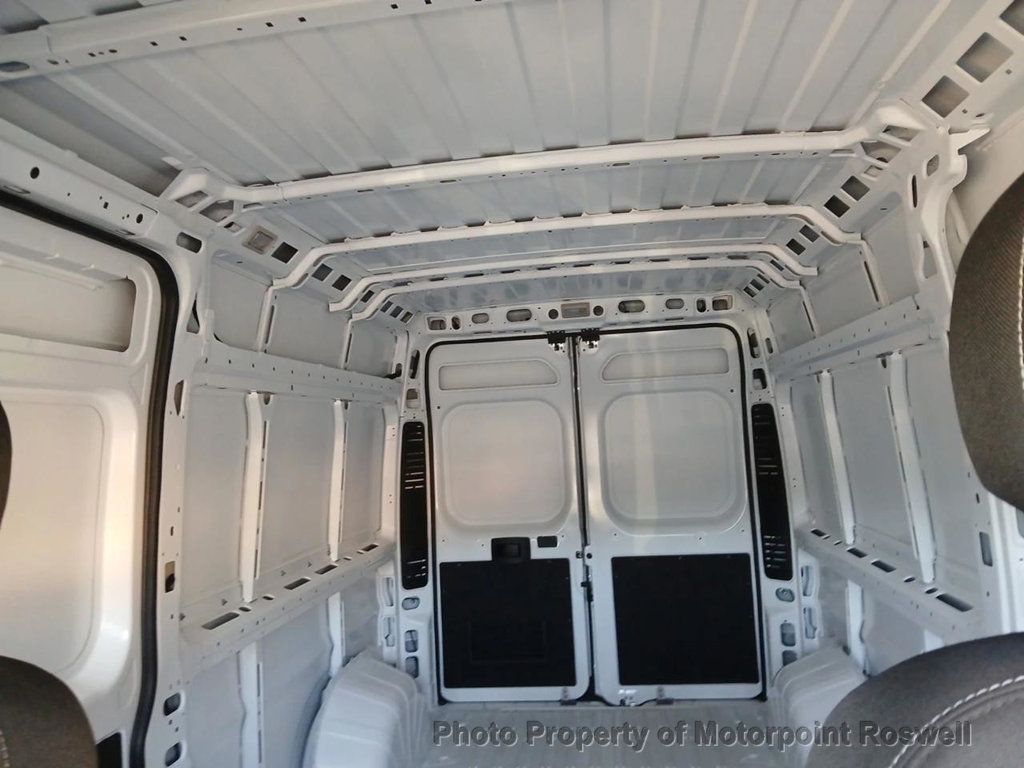 2025 Ram ProMaster 2500 photo 3