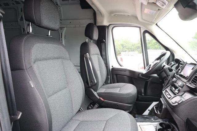 2025 Ram ProMaster Cargo Van Tradesman 2500 High Roof 159'' WB w/ Pass Seat & Convenience Pkg - 23046044 - 24