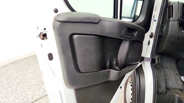 2025 Ram ProMaster Cargo Van Tradesman 2500 Low Roof 136'' WB w/Pass Seat & Adaptive Cruise - 23038164 - 9