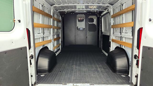 2025 Ram ProMaster Cargo Van Tradesman 2500 Low Roof 136'' WB w/Pass Seat & Adaptive Cruise - 23038164 - 17
