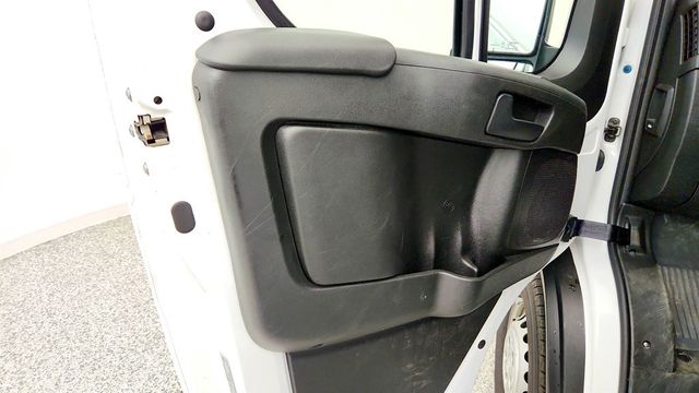 2025 Ram ProMaster Cargo Van Tradesman 2500 Low Roof 136'' WB w/Pass Seat & Adaptive Cruise - 23038168 - 9