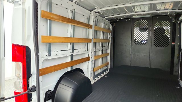 2025 Ram ProMaster Cargo Van Tradesman 2500 Low Roof 136'' WB w/Pass Seat & Adaptive Cruise - 23038168 - 18