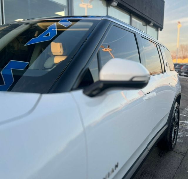 2025 Rivian R1S ADVENTURE - 22959214 - 11