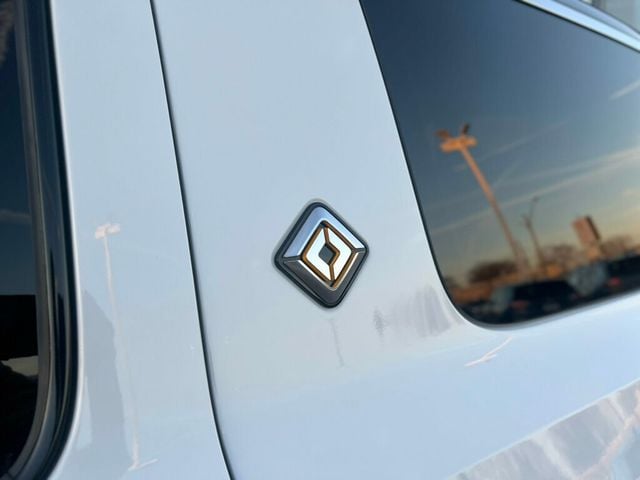 2025 Rivian R1S ADVENTURE - 22959214 - 31