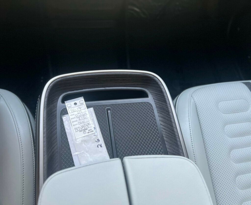 2025 Rivian R1S ADVENTURE - 22959214 - 39