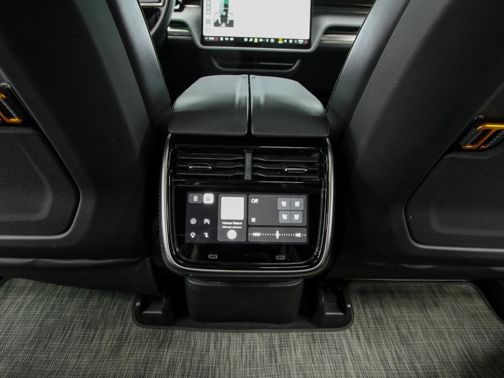 Porsche Macan photo 23