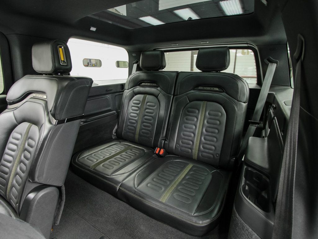 Porsche Macan photo 24
