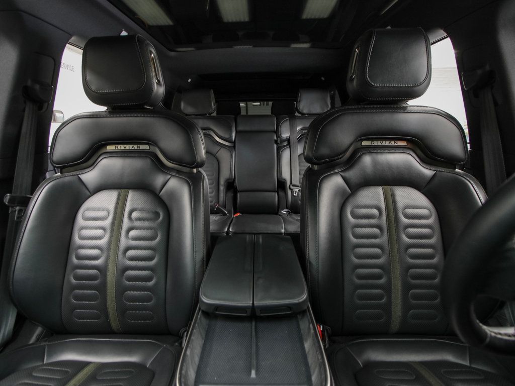 Rivian R1S photo 19