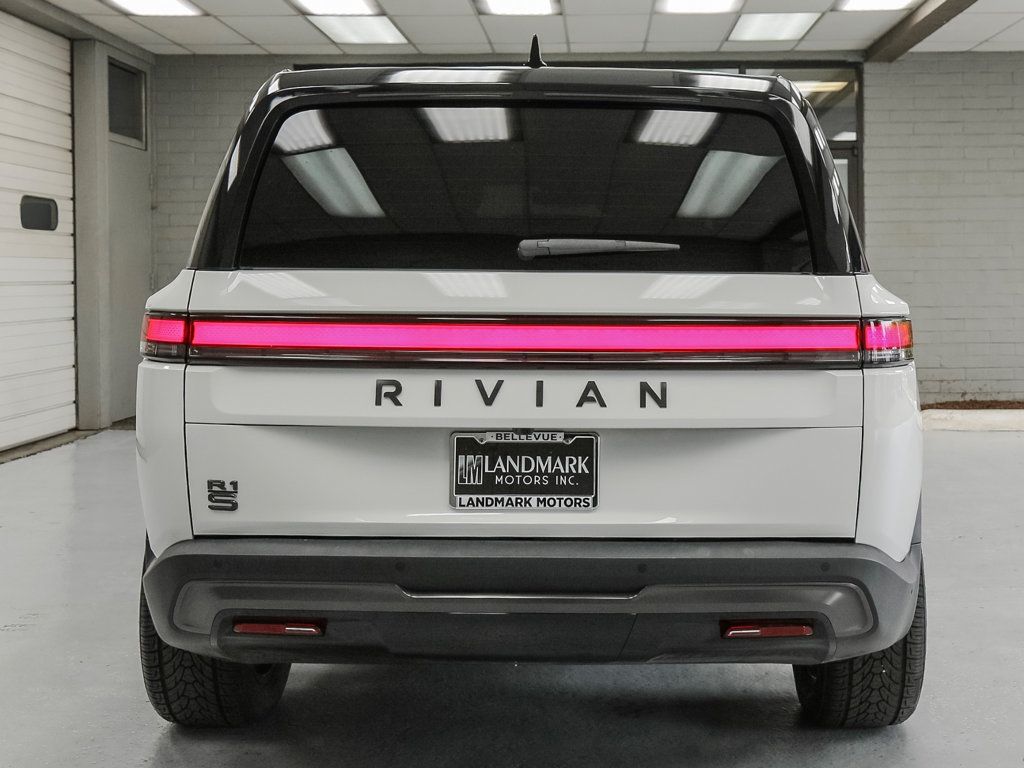 Rivian R1S photo 27