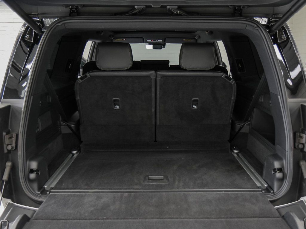 Rivian R1S photo 28