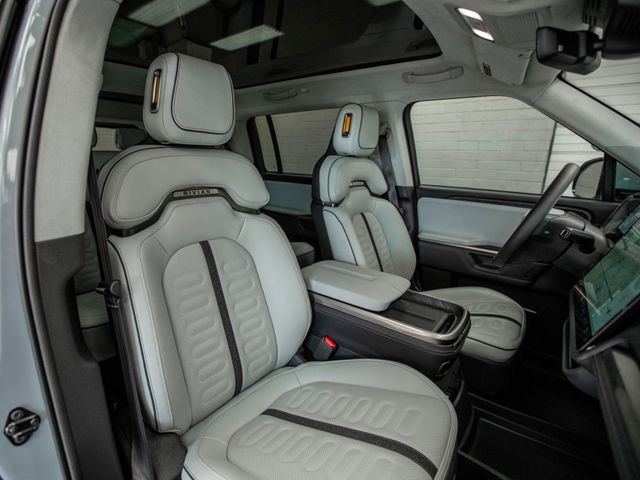 2025 Rivian R1S Adventure Dual-Motor Standard Pack - 22978703 - 22