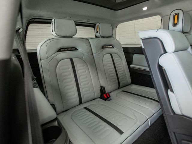 2025 Rivian R1S Adventure Dual-Motor Standard Pack - 22978703 - 27