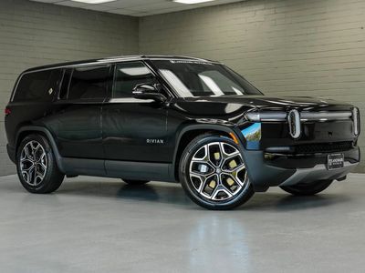 2025 Rivian R1S