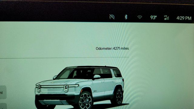 2025 Rivian R1S Adventure Dual-Motor Standard Pack w/ 22'' Sport Bright Wheels - 23029484 - 15