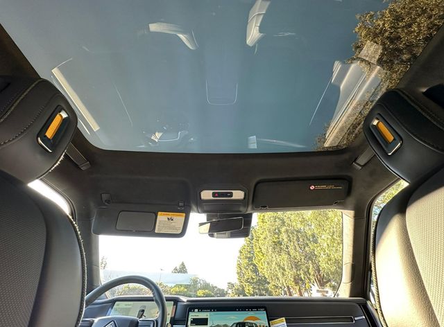 2025 Rivian R1S Adventure Edition - 22938503 - 28