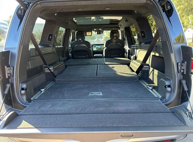 2025 Rivian R1S Adventure Edition - 22938503 - 29