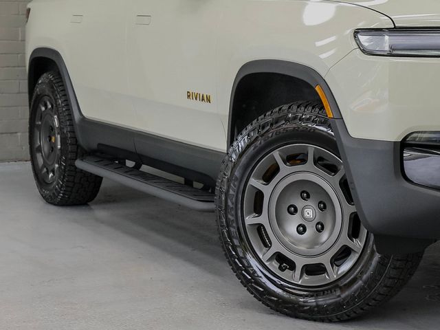 2025 RIVIAN R1S Tri-Motor Max California Dune Limited Edition - 23041882 - 6