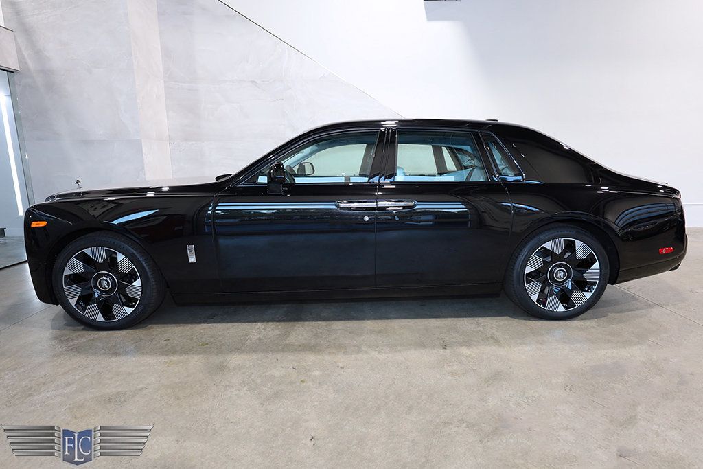 2025 Rolls-Royce Phantom Sedan - 22959551 - 1
