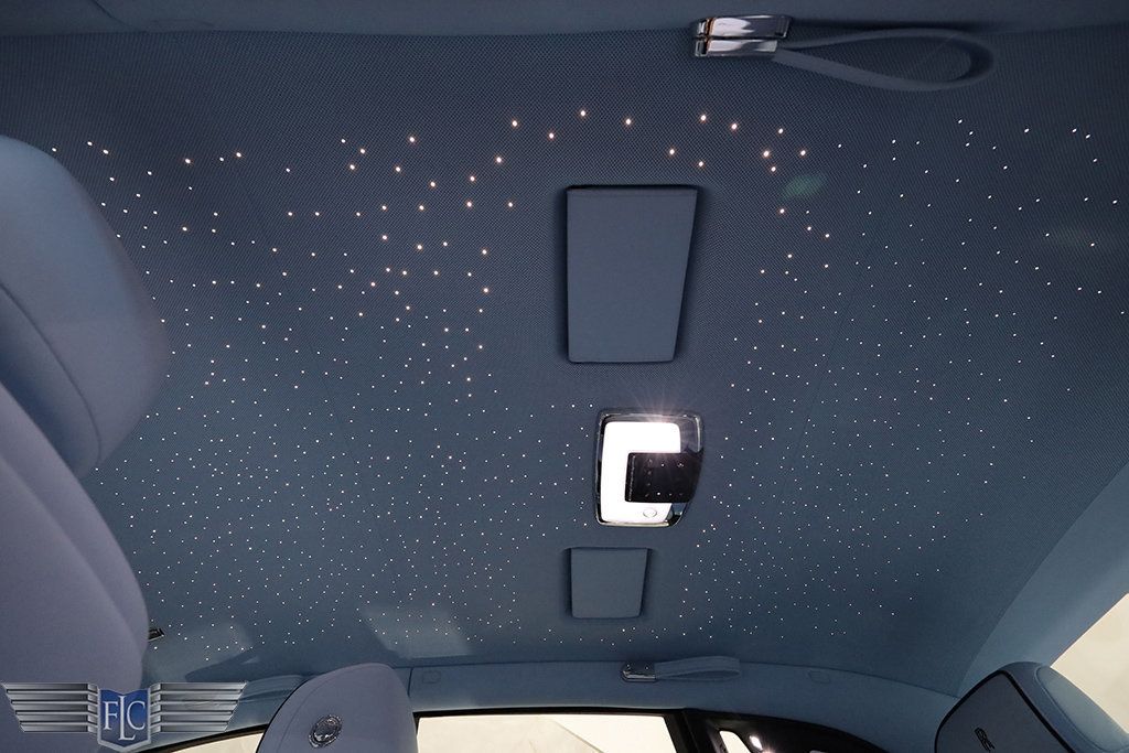 2025 Rolls-Royce Phantom Sedan - 22959551 - 23