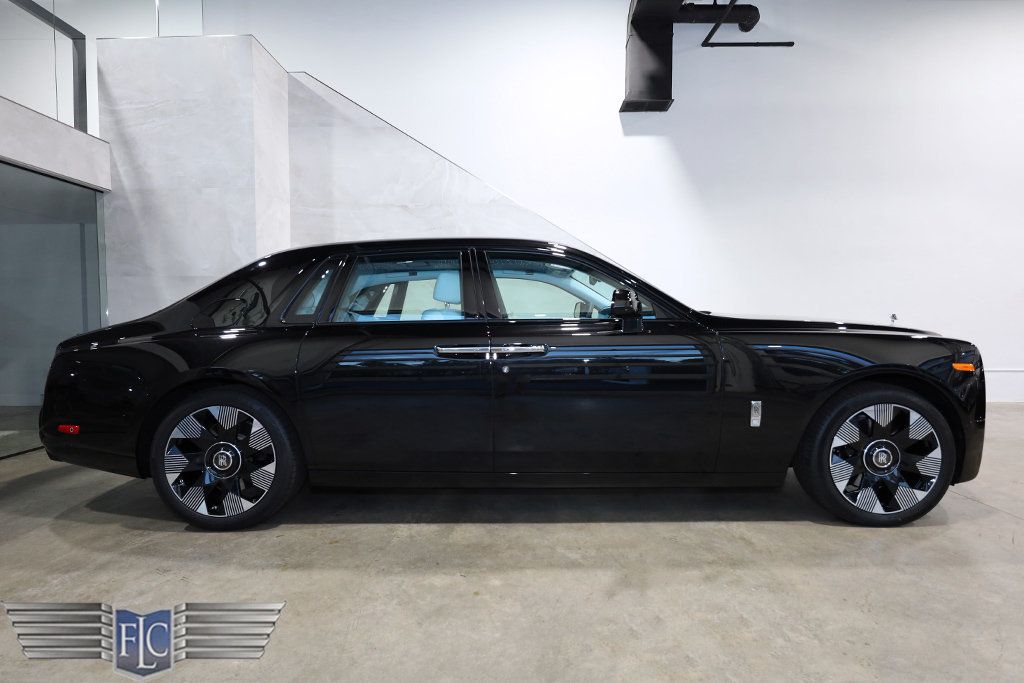 2025 Rolls-Royce Phantom Sedan - 22959551 - 2