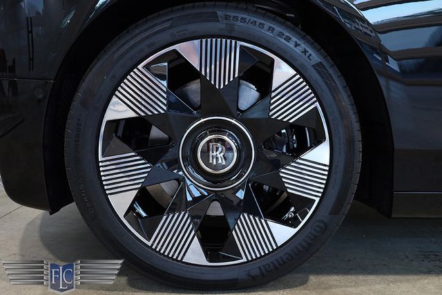 2025 Rolls-Royce Phantom Sedan - 22959551 - 38