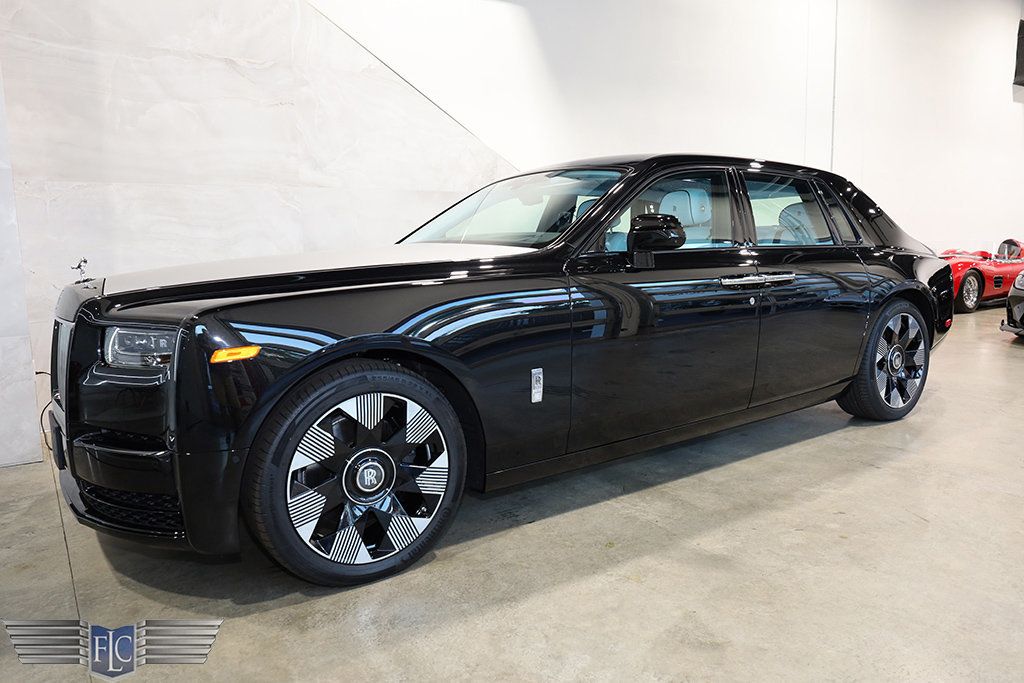 2025 Rolls-Royce Phantom Sedan - 22959551 - 3